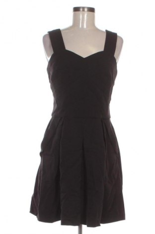 Šaty  See U Soon, Velikost M, Barva Černá, Cena  239,00 Kč