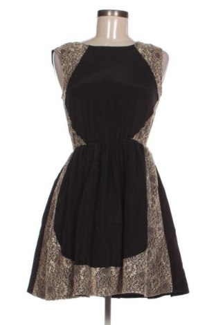 Ruha Target, Méret M, Szín Fekete, Ár 2 089 Ft