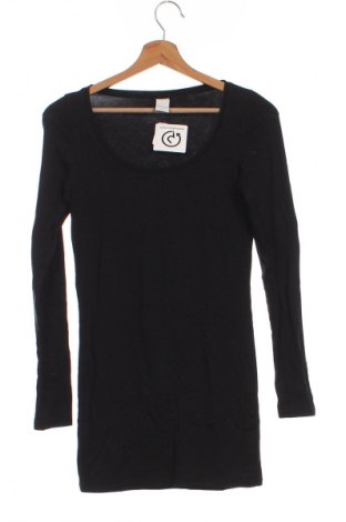 Ruha VILA, Méret XS, Szín Fekete, Ár 899 Ft