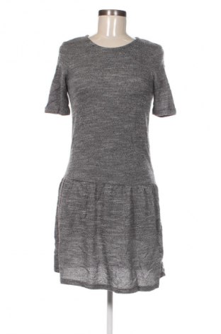 Šaty  VILA, Velikost S, Barva Vícebarevné, Cena  49,00 Kč