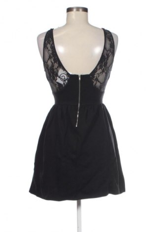 Ruha Zara Trafaluc, Méret M, Szín Fekete, Ár 2 299 Ft