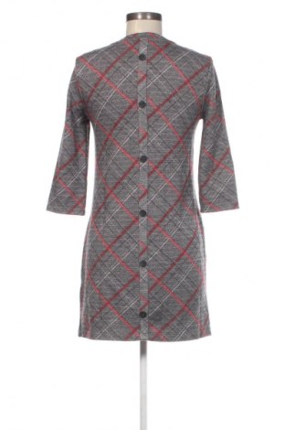 Šaty  Zara Trafaluc, Velikost S, Barva Vícebarevné, Cena  49,00 Kč