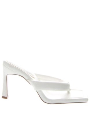 Чехли ASOS, Размер 36, Цвят Бял, Цена 51,27 €