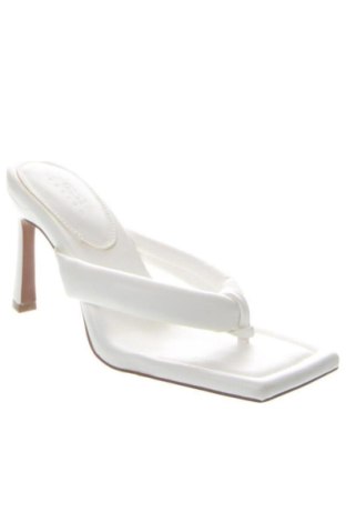 Чехли ASOS, Размер 36, Цвят Бял, Цена 51,27 €