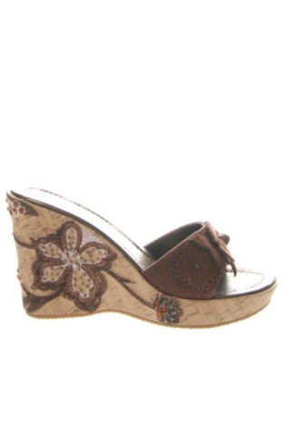 Pantolette Never 2 Hot, Größe 38, Farbe Braun, Preis 47,56 €