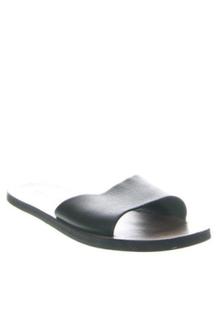 Чехли Stefanel, Размер 37, Цвят Черен, Цена 38,94 €