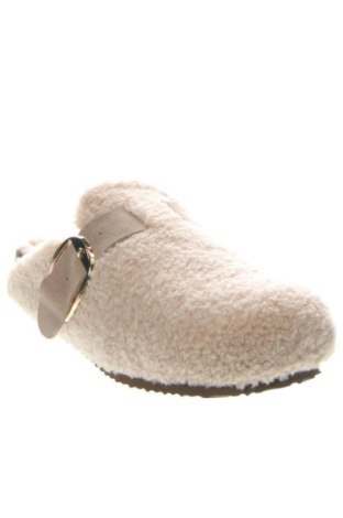 Чехли Steve Madden, Размер 39, Цвят Бежов, Цена 73,11 €