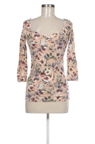 Γυναικεία μπλούζα Bershka, Μέγεθος L, Χρώμα Πολύχρωμο, Τιμή 6,99 €