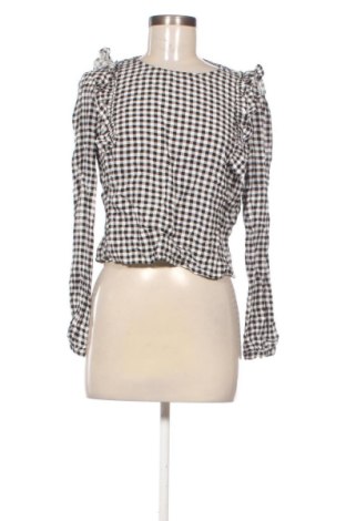 Дамска блуза Bershka, Размер M, Цвят Многоцветен, Цена 10,22 €