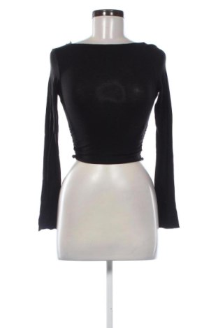 Dámská halenka Bershka, Velikost XS, Barva Černá, Cena  469,00 Kč