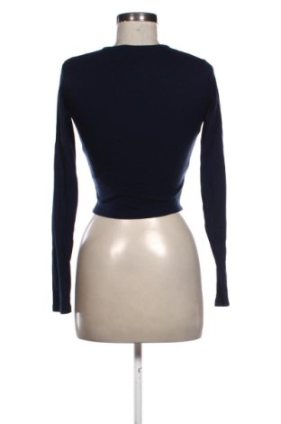 Dámská halenka Bershka, Velikost M, Barva Modrá, Cena  283,00 Kč