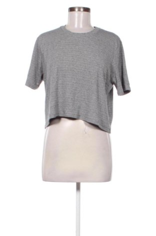 Dámská halenka Brandy Melville, Velikost M, Barva Šedá, Cena  289,00 Kč