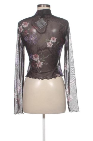 Дамска блуза Gina Tricot, Размер L, Цвят Многоцветен, Цена 10,73 €