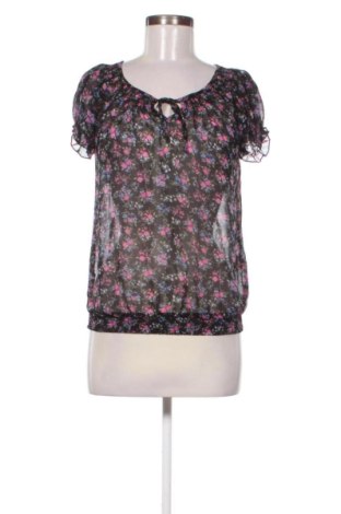 Дамска блуза Gina Tricot, Размер XS, Цвят Многоцветен, Цена 10,73 €