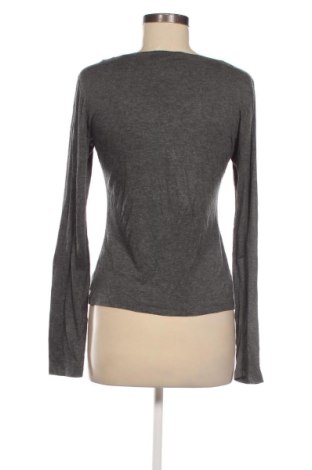 Damen Shirt Kathleen Madden, Größe M, Farbe Grau, Preis 17,00 €