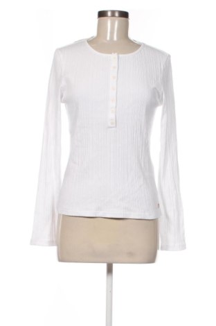 Дамска блуза Levi's, Размер L, Цвят Бял, Цена 56,24 €