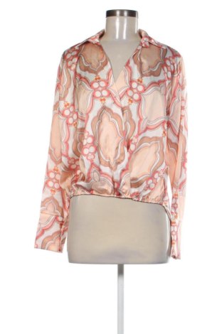 Γυναικεία μπλούζα NEW COLLECTION, Μέγεθος S, Χρώμα Πολύχρωμο, Τιμή 39,32 €