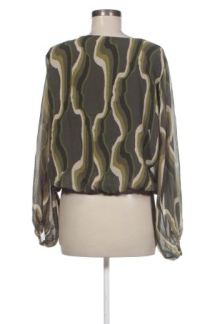 Damen Shirt NEW COLLECTION, Größe M, Farbe Mehrfarbig, Preis 22,99 €