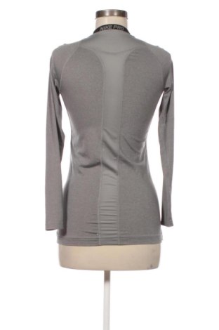 Γυναικεία μπλούζα Nike, Μέγεθος S, Χρώμα Γκρί, Τιμή 20,99 €