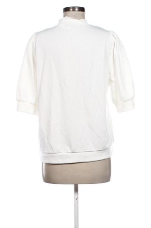 Дамска блуза ONLY, Размер L, Цвят Бял, Цена 10,73 €