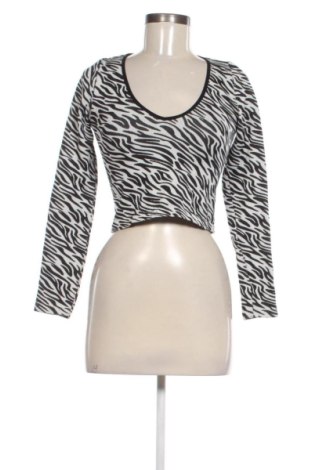 Damen Shirt Stradivarius, Größe L, Farbe Mehrfarbig, Preis 5,99 €