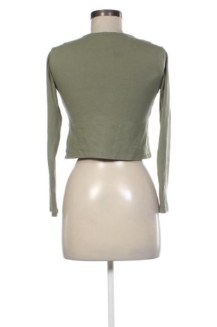 Дамска блуза Stradivarius, Размер M, Цвят Зелен, Цена 10,00 €