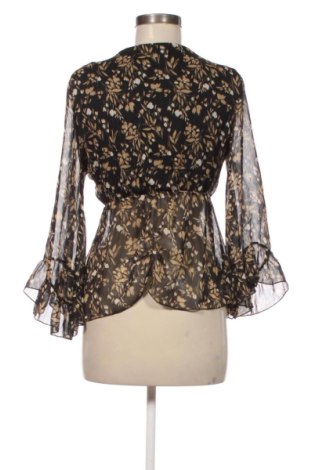 Дамска блуза Unbranded, Размер M, Цвят Многоцветен, Цена 10,22 €