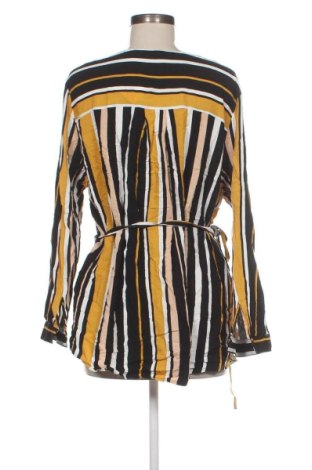 Дамска блуза Unbranded, Размер M, Цвят Многоцветен, Цена 10,22 €