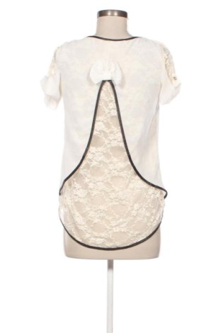 Damen Shirt Unbranded, Größe M, Farbe Weiß, Preis 12,99 €