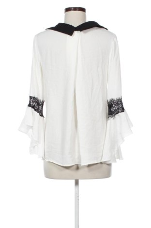 Damen Shirt Piazza Italia, Größe M, Farbe Weiß, Preis 12,99 €