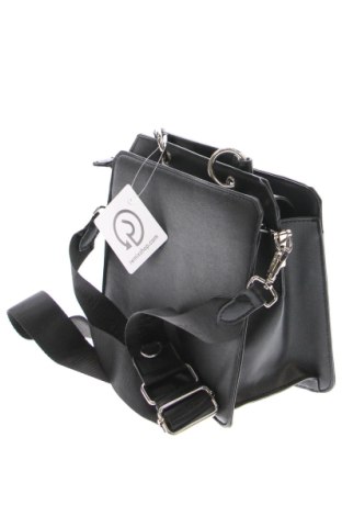 Damska torebka Steve Madden, Kolor Czarny, Cena 294,72 zł