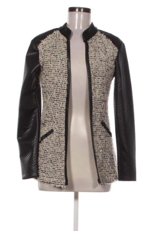 Damen Strickjacke Bershka, Größe M, Farbe Mehrfarbig, Preis 15,00 €