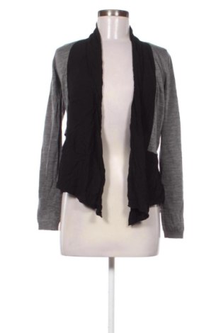 Damen Strickjacke Maddison, Größe S, Farbe Mehrfarbig, Preis 21,00 €