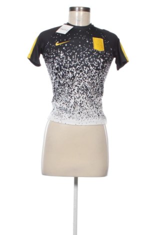 Dámske tričko Nike, Veľkosť S, Farba Viacfarebná, Cena  16,95 €