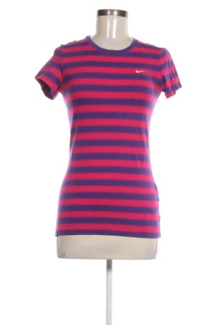 Дамска тениска Nike, Размер S, Цвят Многоцветен, Цена 14,31 €