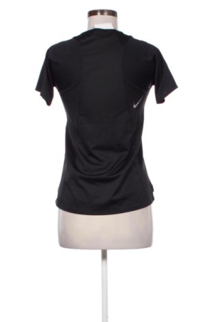 Tricou de femei Nike, Mărime XS, Culoare Negru, Preț 88,16 Lei