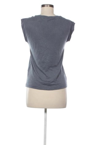 Дамска тениска Pieces, Размер XS, Цвят Сив, Цена 7,66 €