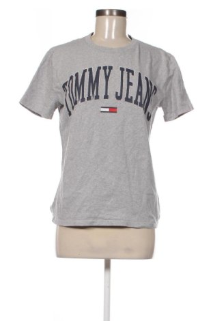 Γυναικείο t-shirt Tommy Jeans, Μέγεθος S, Χρώμα Γκρί, Τιμή 24,99 €