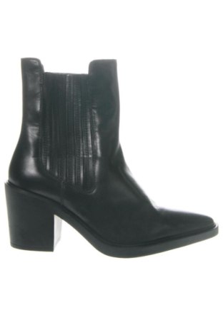 Дамски боти Edited, Размер 38, Цвят Черен, Цена 89,47 €