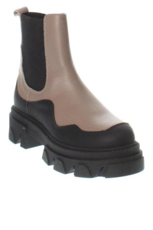 Γυναικεία μποτάκια Steve Madden, Μέγεθος 37, Χρώμα  Μπέζ, Τιμή 164,99 €