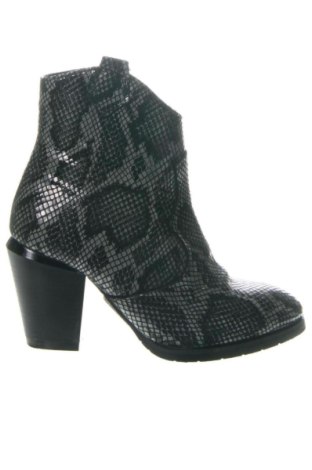 Női bokacsizma Tamaris, Méret 37, Szín Sokszínű, Ár 18 304 Ft