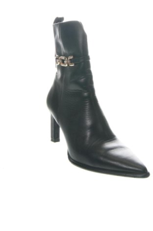 Γυναικεία μποτάκια Zara, Μέγεθος 39, Χρώμα Μαύρο, Τιμή 58,00 €