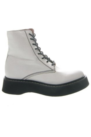 Damen Stiefeletten Zara, Größe 36, Farbe Weiß, Preis 84,98 €