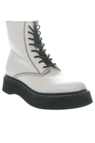 Damen Stiefeletten Zara, Größe 36, Farbe Weiß, Preis 84,98 €