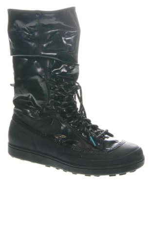 Дамски ботуши Nike, Размер 40, Цвят Черен, Цена 110,00 €