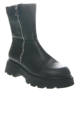 Damskie kozaki Tamaris, Rozmiar 39, Kolor Czarny, Cena 549,99 zł