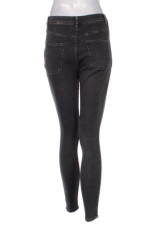Damen Jeans Beloved, Größe M, Farbe Schwarz, Preis 15,00 €