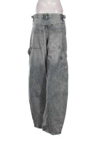 Damskie jeansy Bershka, Rozmiar L, Kolor Niebieski, Cena 78,99 zł