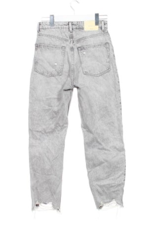 Dámske džínsy  Bershka, Veľkosť XS, Farba Sivá, Cena  17,95 €