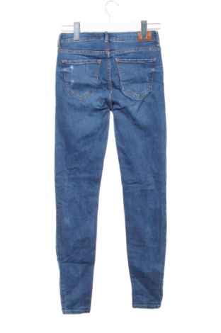 Дамски дънки Bershka, Размер XXS, Цвят Син, Цена 15,33 €